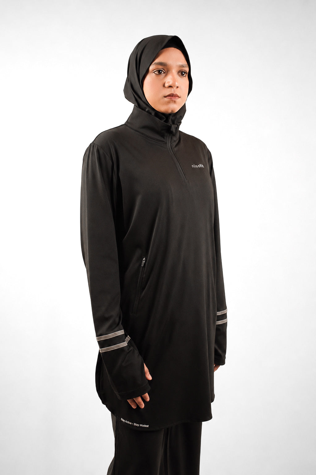 NisaFit Performance Longline Top โ Black